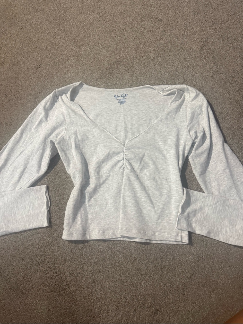 Brandy Melville Light Gray Long Sleeve V-Neck Tee